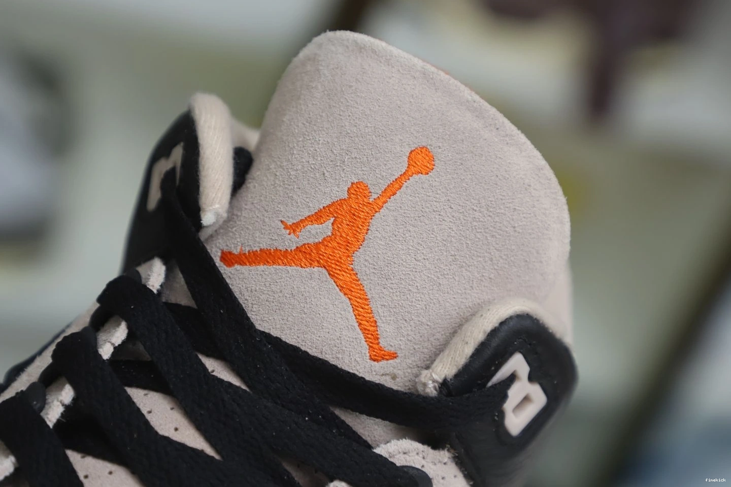 AIR DESERT 3 JORDAN CT8532 CEMENT 1017